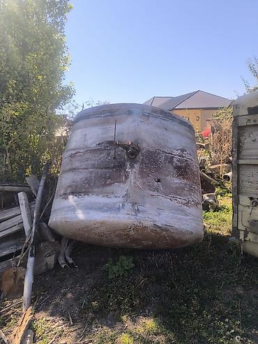 купить нержавеющий стол: Бак, Металл, 1830 л, Самовывоз — 1