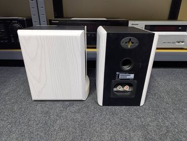 Zvučnici i stereo sistemi: Boston A 25 dvosistemac mrezice 2 x 150 watti 8 oma 89 db 55-25 — 3