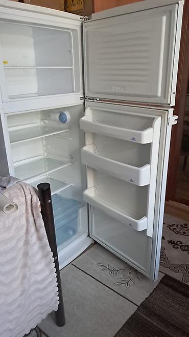 dondurucu: BEKO iki qapılı soyuducu - Üst tərəfdə dondurucu bölmə, alt tərəfdə — 4