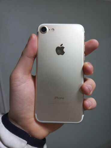 Apple iPhone: IPhone 7, 32 GB, Matte Gold, Barmaq izi