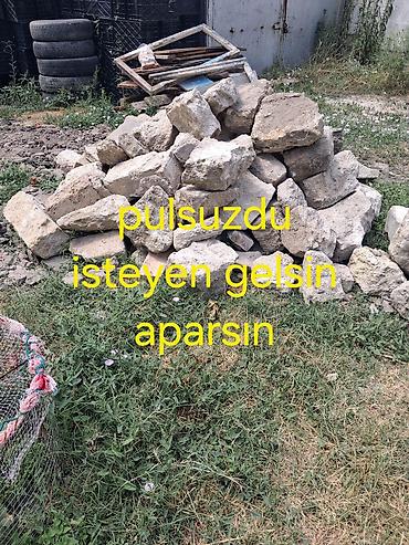 продам ворота бу: Moloz/daş qırığı yığını - Təxminən orta və iri ölçülü daş parçaları - — 1