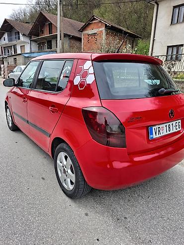 piter auto plac borca: Škoda Fabia – Ambiente 1.4 benzin/plin,crvena, hečbek, 5 vrata - — 7