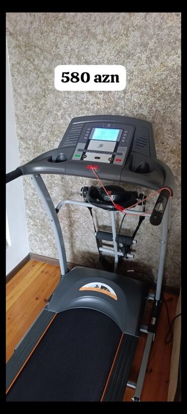 TA Sport qacis aparati satilir 580 azn hec bir problemi yoxdu ela