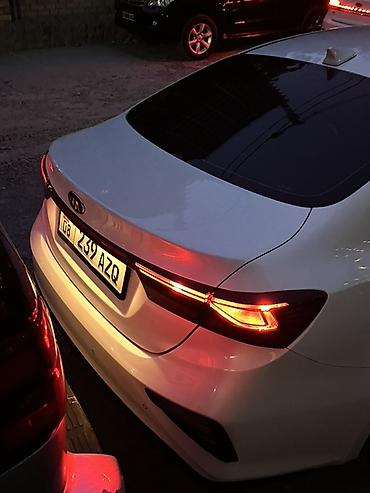 Продажа авто: Kia K3: 2021 г., 1.6 л, Вариатор, Бензин, Седан — 2