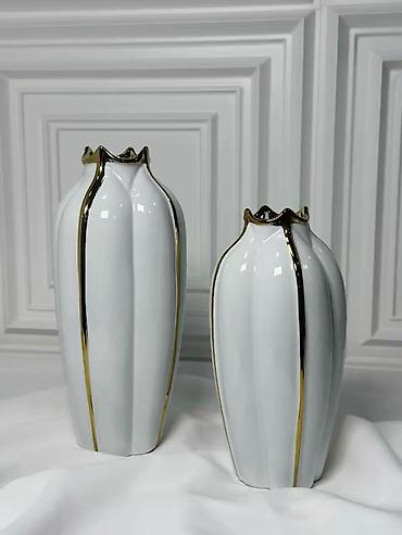 Vazalar: Vaza dəsti, Keramika — 2