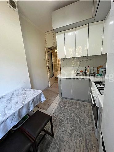 3 комнаты, 68 м², Карпинка 105 серия, 2 этаж, Свежий ремонт
