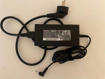 Вилки: Adapter "MSI 20V/7.5A/150W" Yeni kimidir. 3-4 dəfə istifadə olunub