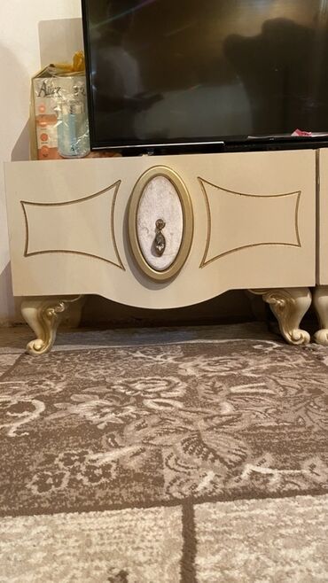 Yataq otağı dəstləri: İkinəfərlik çarpayı, 2 tumba, Dolab, Komod, İşlənmiş — 7