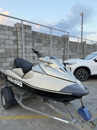 купить водный мотоцикл: Гидроцикл Sea-Doo GTX Limited 215 С оригинальным прицепом
