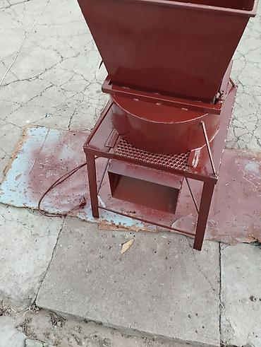 Изготовление юрт: Продаю электрическую дробилку цена 25.000 тысяч сом Электрическая — 15