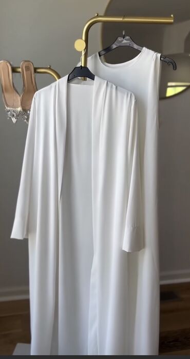 белые платье: Күнүмдүк көйнөк, Жай, Узун модель, Жибек, M (EU 38), L (EU 40)