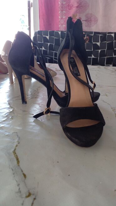 женские туфли со шнурками: Туфли AVK, 39, цвет - Черный