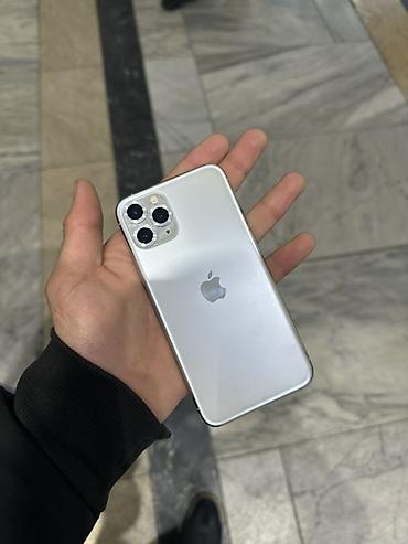 Apple iPhone: IPhone 11 Pro, Б/у, 64 ГБ, Белый, Зарядное устройство, Чехол, Кабель, 68 % — 1