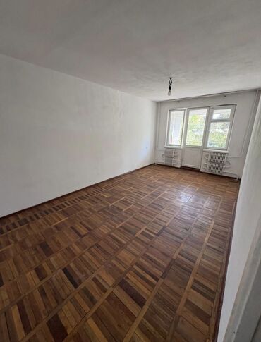 сдаю квартиру тимура фрунзе: 2 комнаты, 45 м², 104 серия, 2 этаж, Старый ремонт