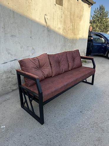 divan kafe: Metal karkaslı 3 nəfərlik divan - Müasir, loft tərzində dizayn: mat — 1