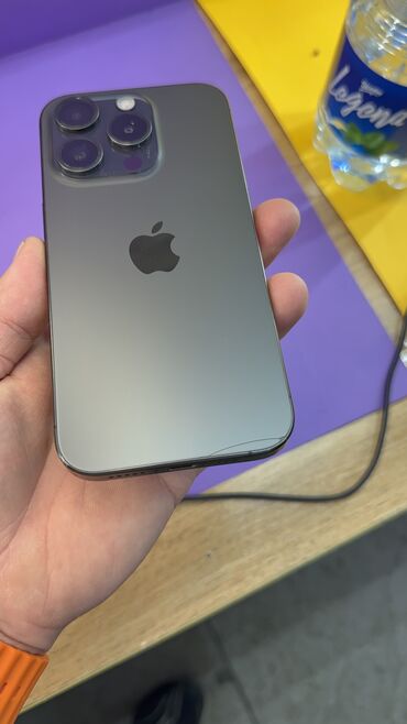 Apple iPhone: IPhone 15 Pro, Б/у, 256 ГБ, 85 % — 5