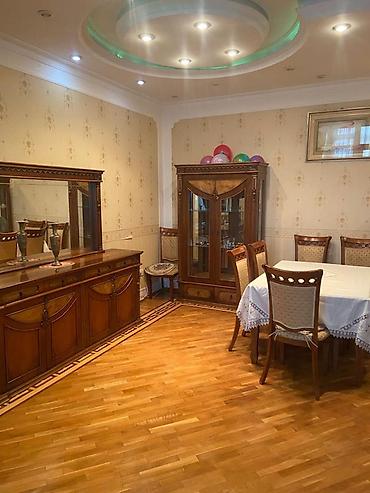 Mənzillərin satışı: 4-cü mikrorayon, 3 otaqlı, Yeni tikili, m. Memar Əcəmi, 107 kv. m — 2