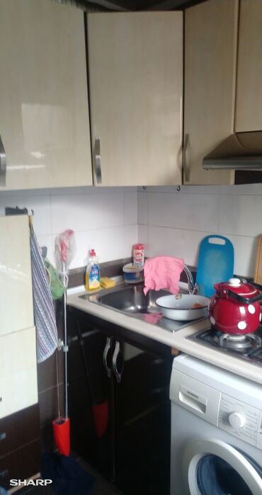 Köhnə tikili: Bakı, 8-ci kilometr, 2 otaqlı, Köhnə tikili, m. Neftçilər, 46 kv. m — 3