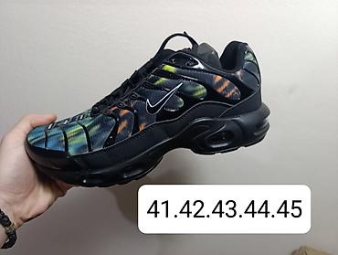 Patike: Svi modeli po 2850 din
br 36 do 46 — 22