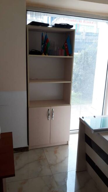 islenmis ofis mebelleri: Şkaf satılır. Yaxşı vəziyyətdədir.80 manata