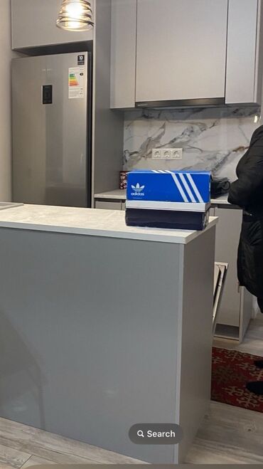 кухоный мебел бу: Продаю кухню, ЛДСП, в хорошем состоянии, серый цвет, в 2022 делали