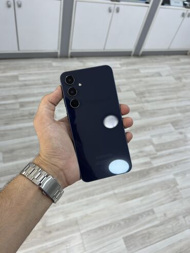Samsung: Samsung Galaxy A55, 256 GB, Sensor, Barmaq izi, İki sim kartlı