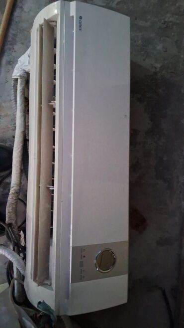 Zərərvericilərə qarşı mübarizə aparatları: Kondisioner Gree, 40-45 kv. m, Split sistem, Kredit yoxdur