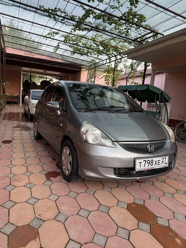 Honda: Honda Fit: 2006 г., 1.3 л, Вариатор, Бензин, Хэтчбэк