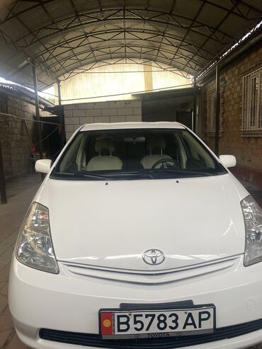 Toyota: Toyota Prius: 2004 г., 1.5 л, Вариатор, Гибрид, Седан