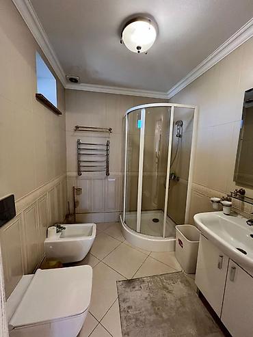 Продажа коттеджей и домов: 5 и более комнат, 500 м², Бишкек, Арча-Бешик ж/м Риэлтор — 18