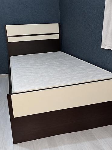 Endirim ‼️ ✔️110 man(Binəqədi). Çarpayı satılır. Altı taxta, matras