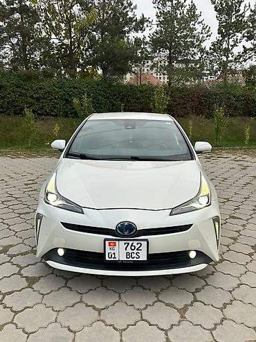 тоето приус: Toyota Prius: 2019 г., 1.8 л, Вариатор, Гибрид, Хэтчбэк — 1