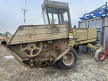 Кормоуборочные комбайны: Комбайн-уборщик Fortschritt E 302 - Самоходный кормоуборочный — 6