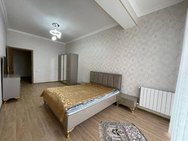 Mənzil kirayələyirəm: 3 otaqlı, 120 kv. m — 5