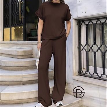 pantalone sat: Komplet – ležerna majica i donji deo trenerke.Kvalitetan pamuk sa — 5