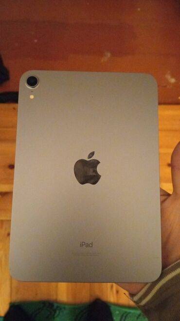 планшет купить в баку: Ipad mini 6 ideal ciziqsiz 64 yadas pubgda 60fps verir islemeyinde