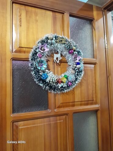 Yeni il oyuncaqları və bəzəkləri: Yeni il və Milad qapı bəzəyi – əl işidir Qiymət 13-25 AZN-DİR. - — 5