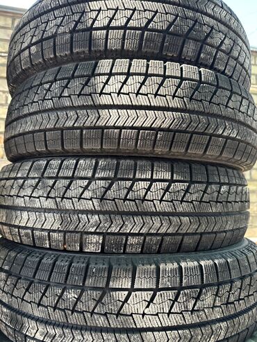 Шины: Шины 165 / 65 / R 15, Зима, Б/у, Комплект, Легковые, Bridgestone