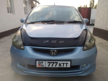 срочно продать машину: Honda Fit: 2002 г., 1.3 л, Вариатор, Бензин, Хетчбек