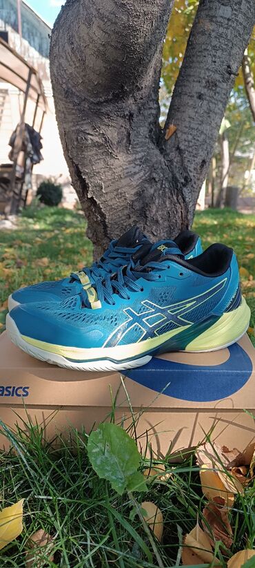 маты спортивные бу: •Asics sky elite ff 2 •Размер - 39,5 •Подходит как для мужского