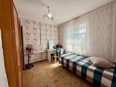 Продажа коттеджей и домов: 4 комнаты, 200 м², 8 соток, Бишкек, Собственник — 13