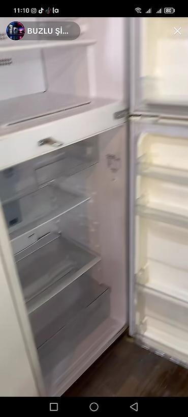 qab suşilka: İki qapılı soyuducu - Rəng: ağ, ön tərəfdə qara şaquli tutacaq - Üst — 2