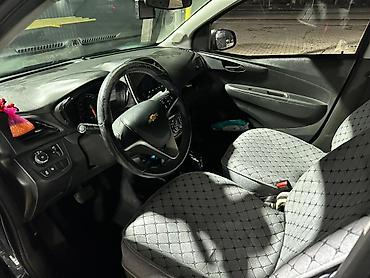 потолок авто: Chevrolet Spark: 2016 г., 1 л, Вариатор, Бензин, Хэтчбэк — 10