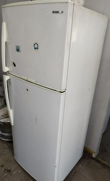 Boşqablar: İşlənmiş 2 qapılı Samsung Soyuducu Satılır, rəng - Ağ, Dolab içi