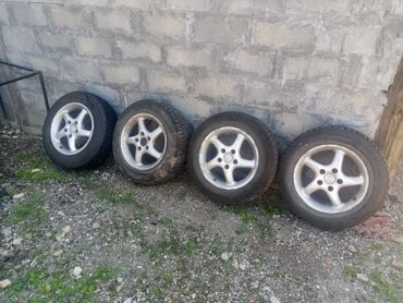 15 ce felne sa novim MS gumama moze posebno gume ili felne samo felne