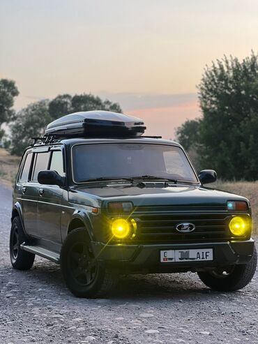 какая машина подойдет для яндекс такси: ВАЗ (ЛАДА) 4x4 Niva: 2011 г., 1.7 л, Механика, Бензин, Жол тандабас