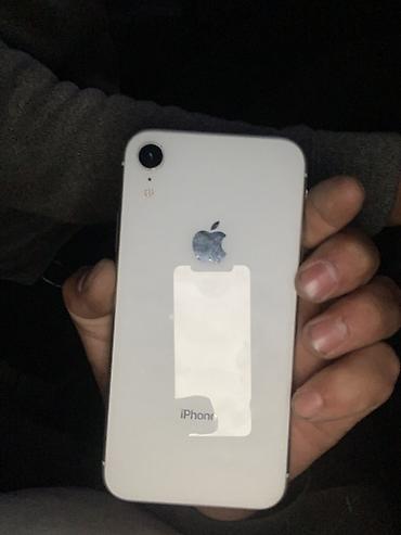 true: IPhone XR, белый цвет - Экран 6.1" Liquid Retina (IPS), True Tone — 1