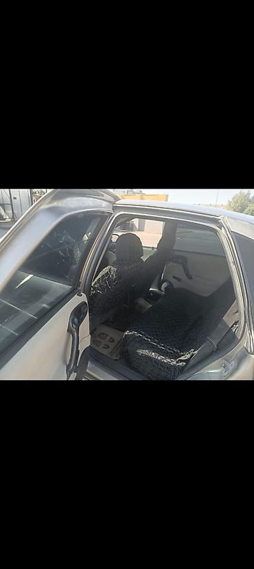 gurcustan avtomobil ehtiyat hisseleri: Opel Vectra B sedan - Korpus: 4 qapılı sedan, boz rəng - Mühərrik və — 8