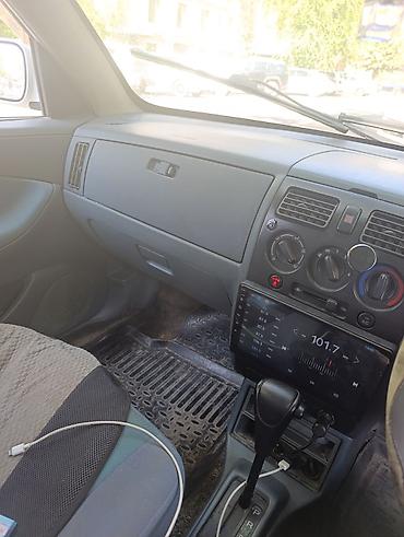 byd 2: Toyota : 2002 г., 1 л, Автомат, Бензин, Хэтчбэк — 4
