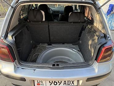 sprinter 4 4: Volkswagen Golf: 2002 г., 1.6 л, Автомат, Бензин — 10